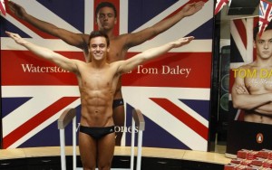 Tom Daley é o 'queridinho' dos britânicos para os Jogos de Londres-2012 (Foto: Agência Reuters)